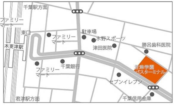 送迎バスが利用できます。